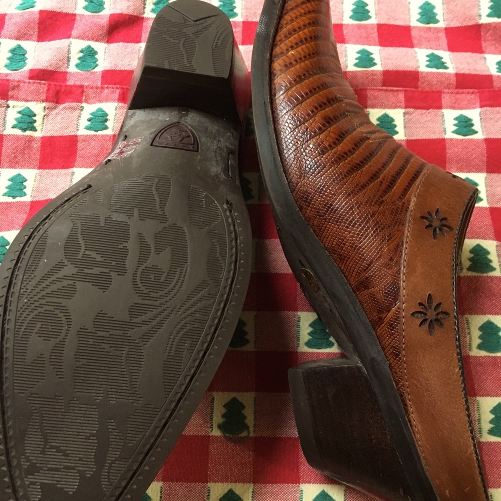 Arias western style clogs